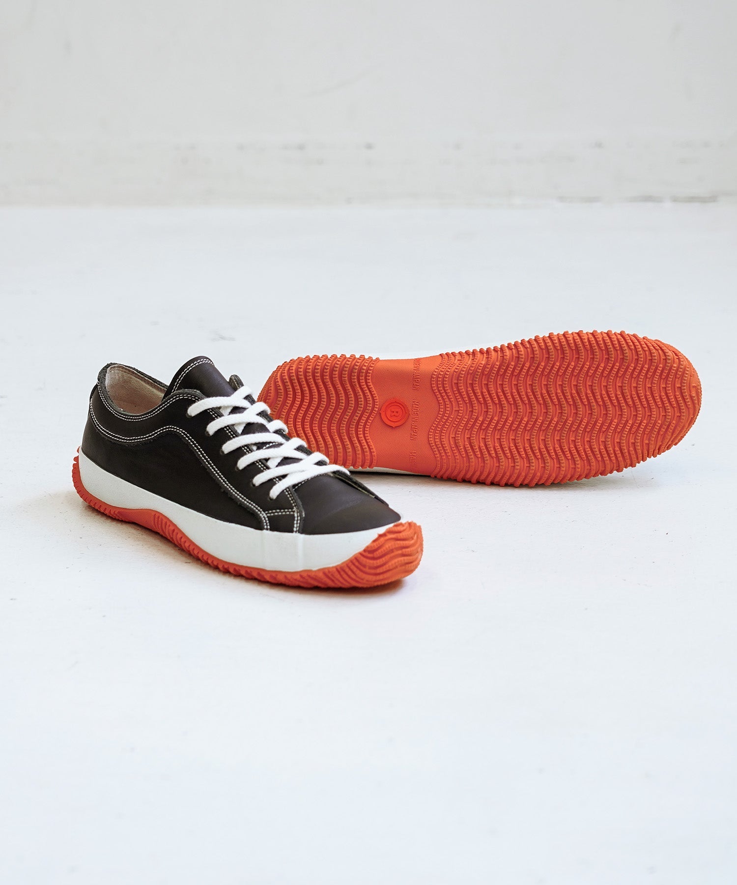 SP-1033 Black/Orange - SPINGLE
