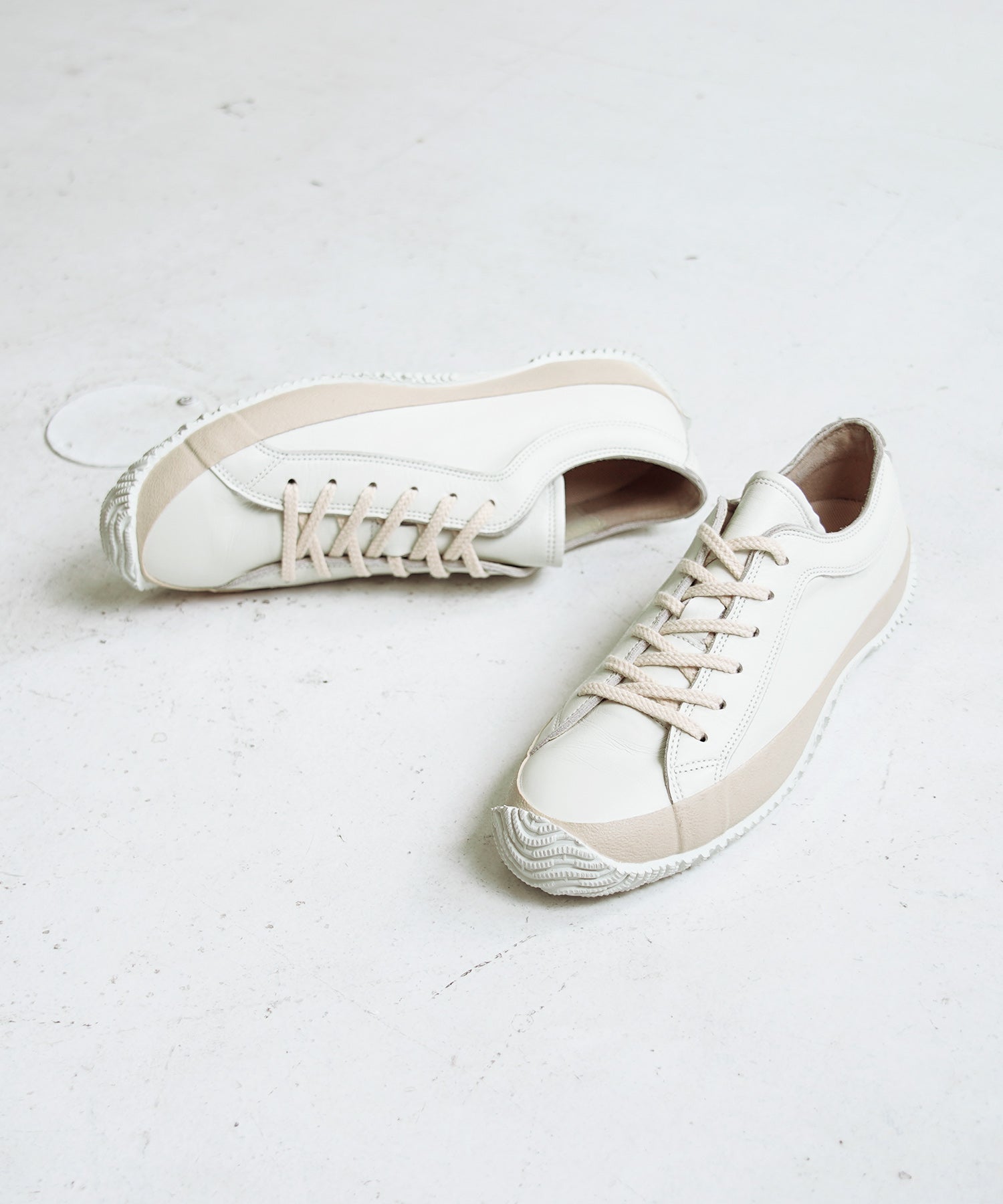 SP-1033 White - SPINGLE