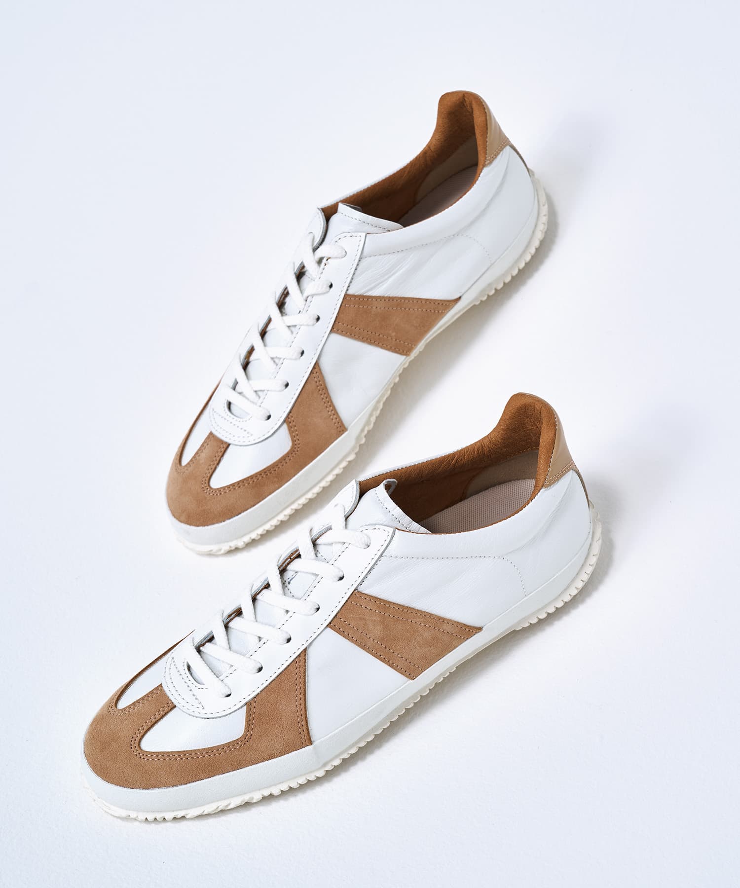 SP-1047 White/Beige - SPINGLE