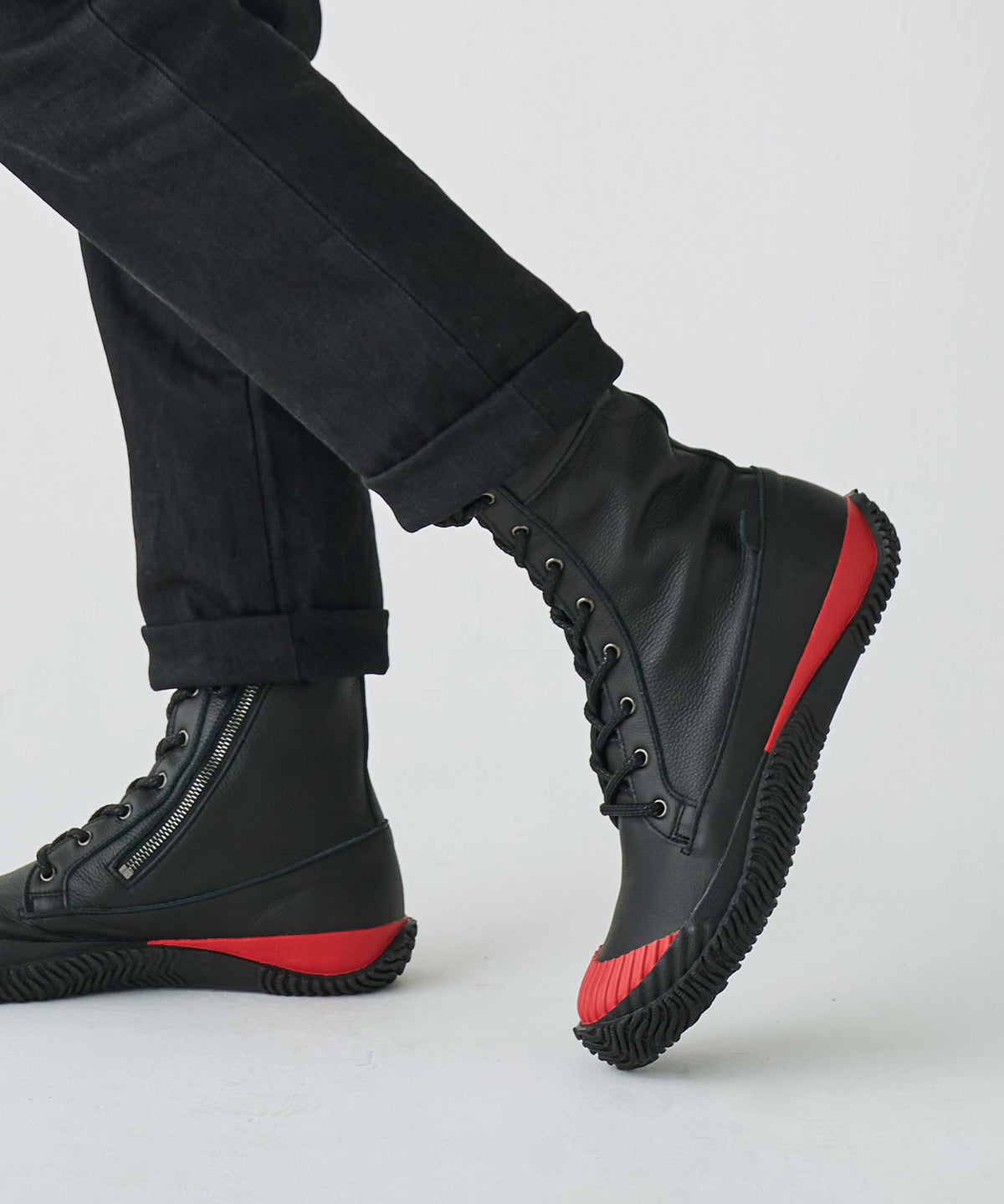 SP-1428 Black/Red