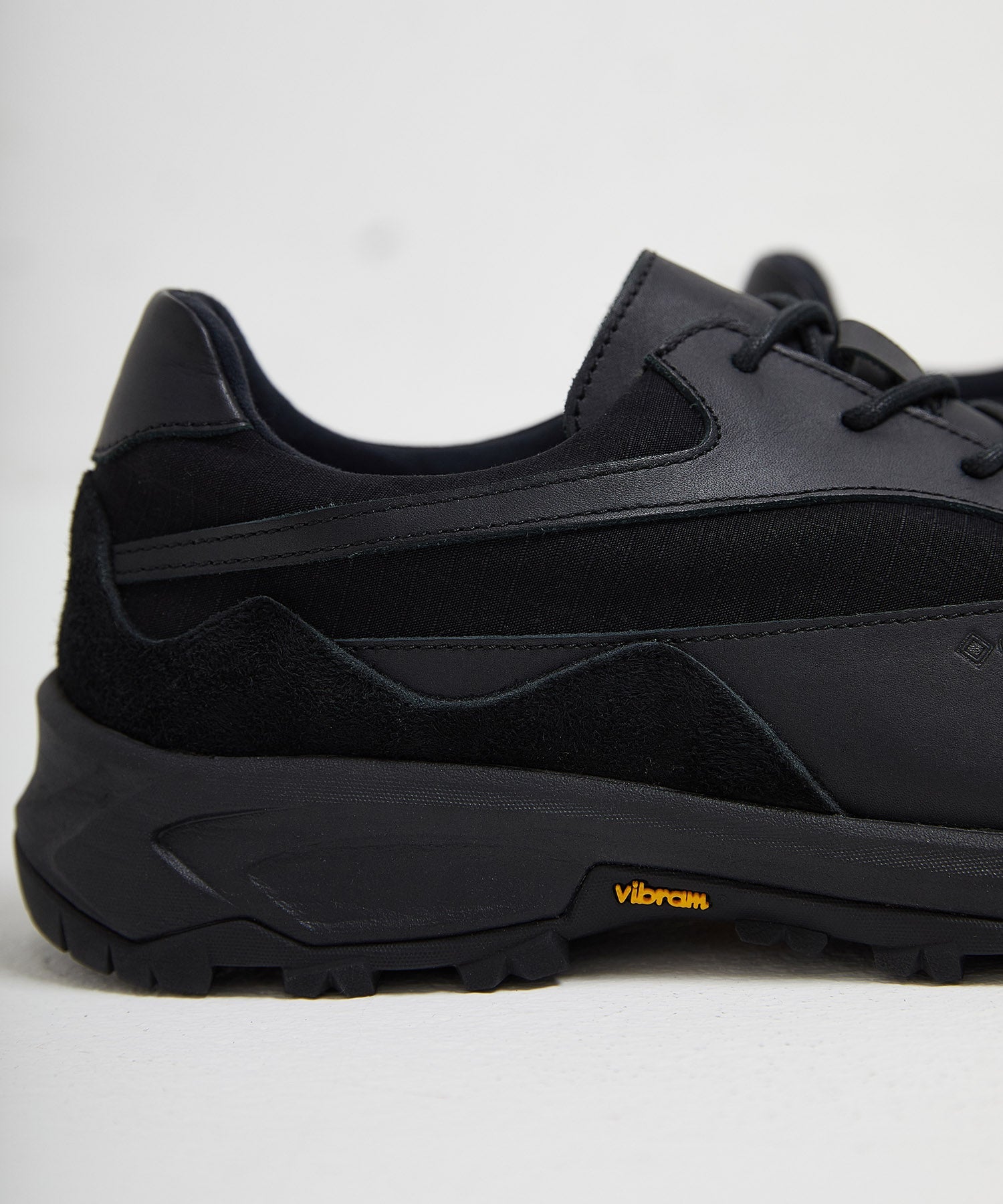 SP-1906 Black - SPINGLE
