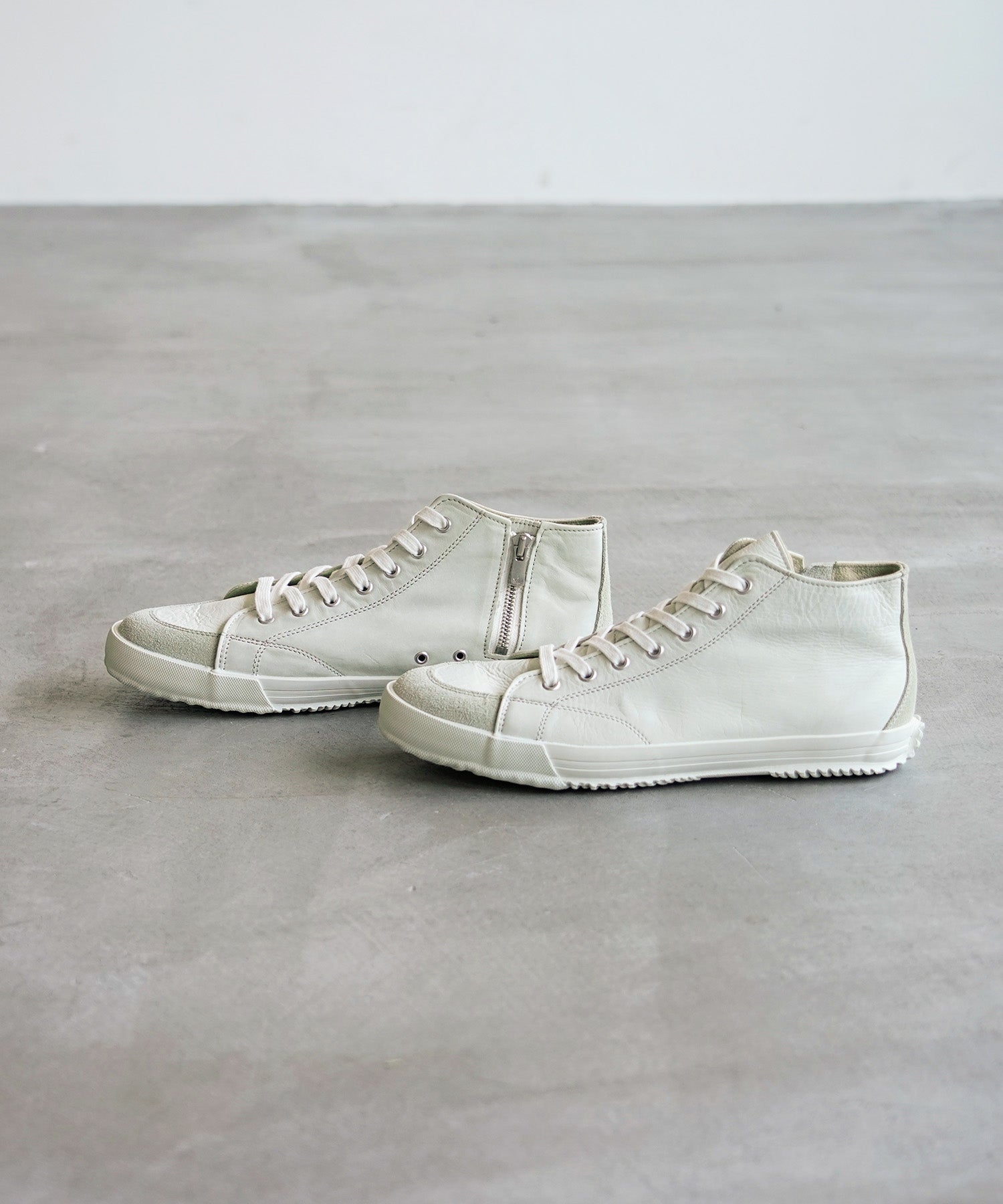 SP-356 White - SPINGLE