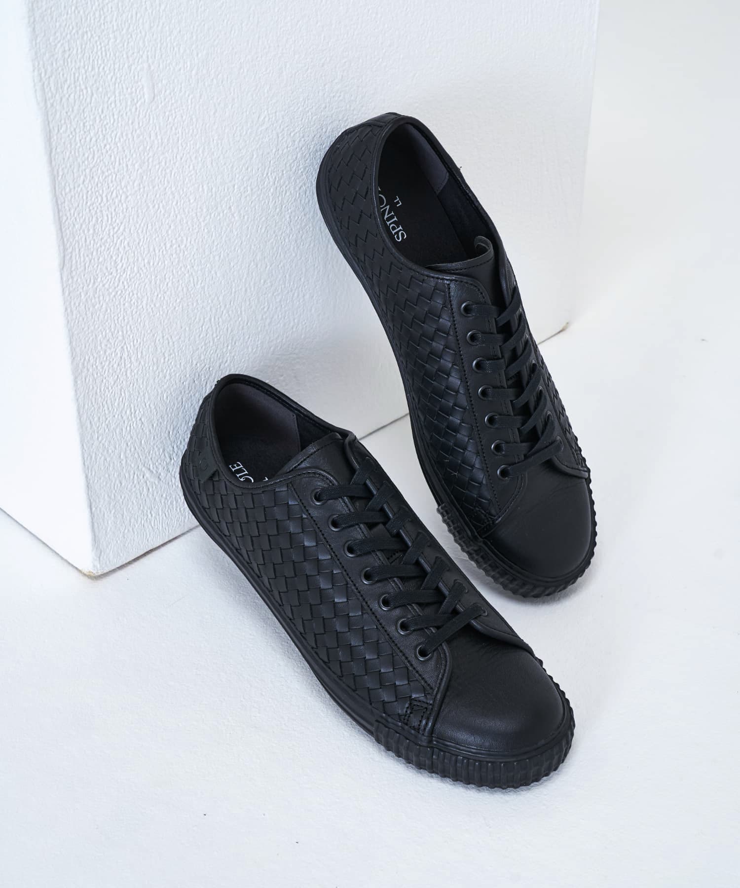 SP-384 Black/Black - SPINGLE
