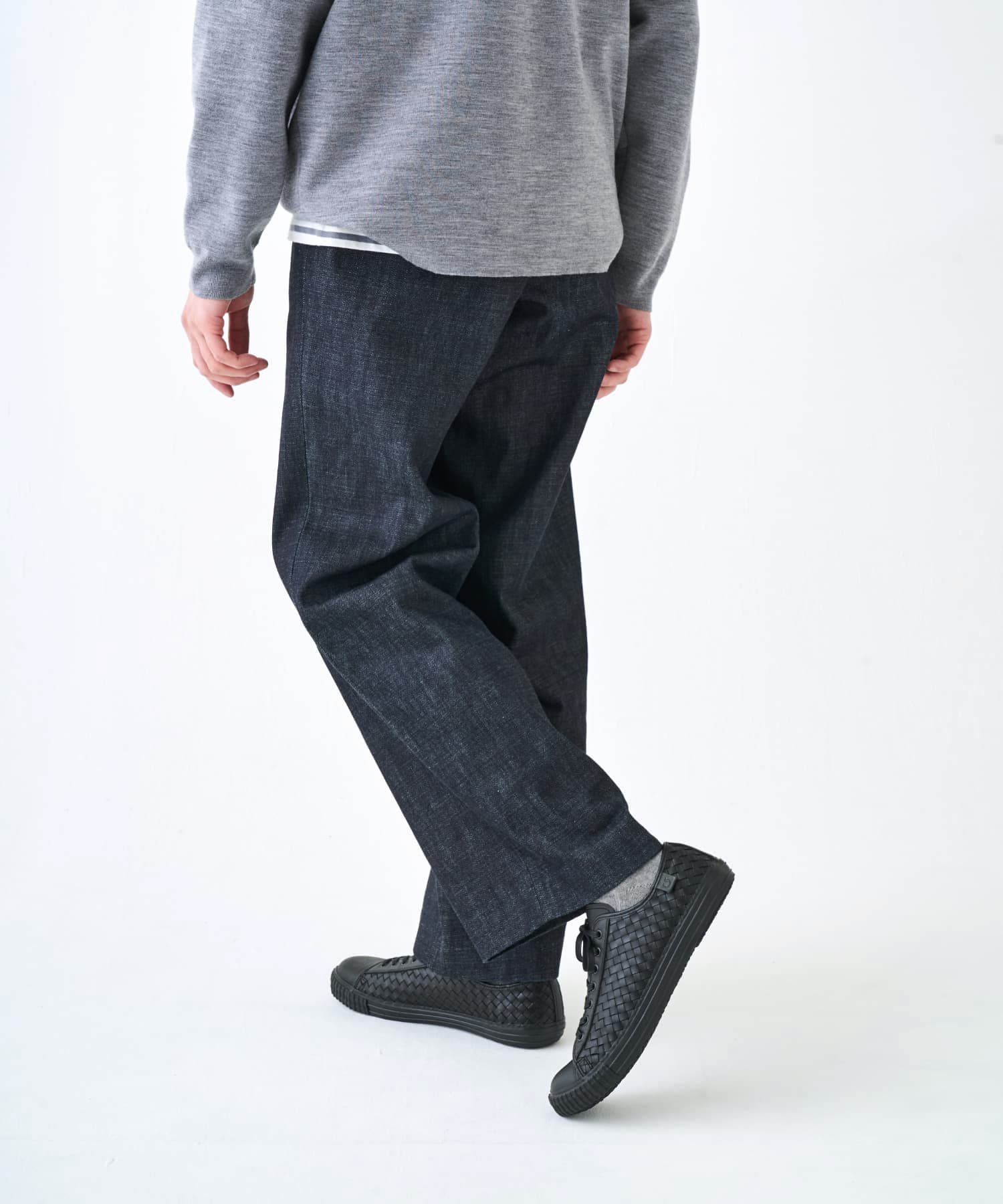 SP-384 Black/Black - SPINGLE