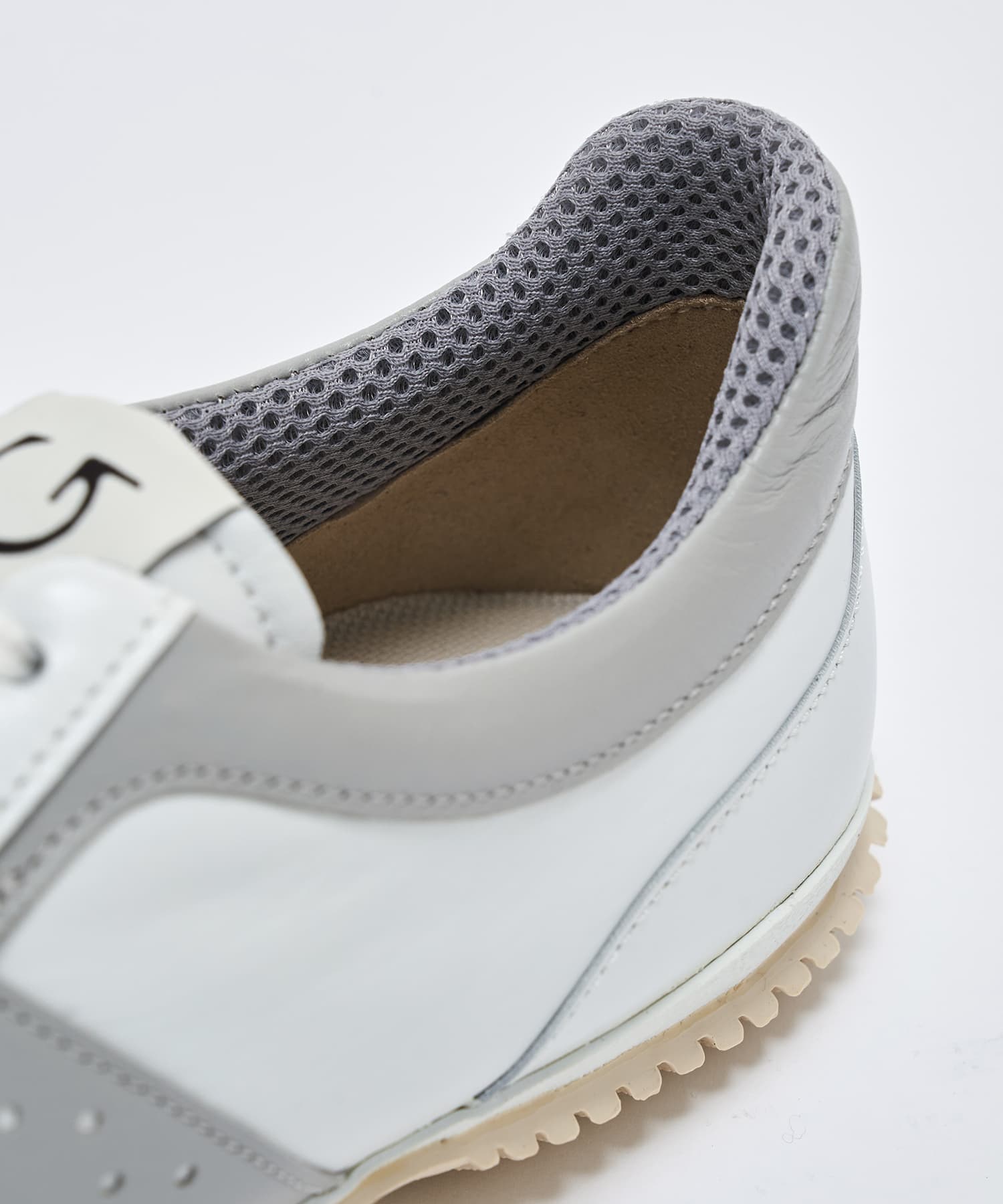 SP-1070 White - SPINGLE