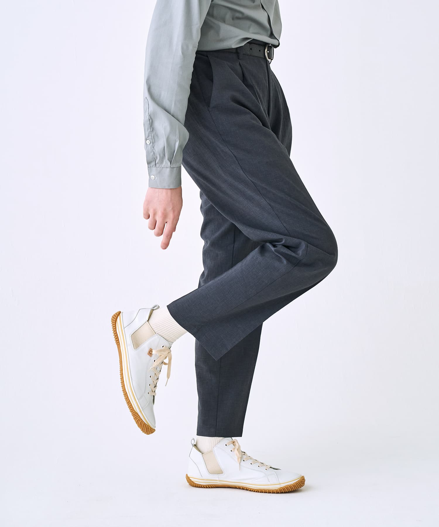 SP-442 White/Beige