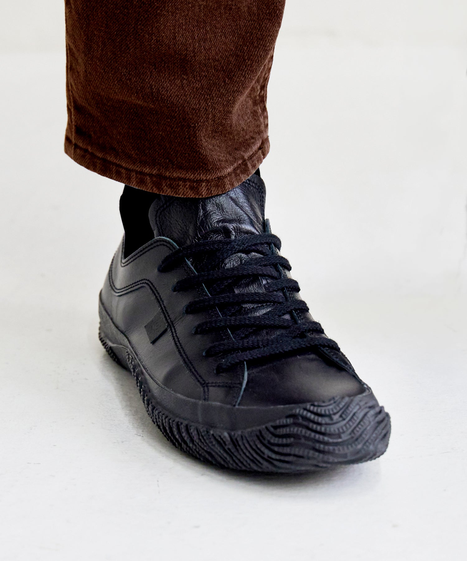 ローン　sp SPINGLE SP-110 Black/Black | Buy Japanese Sneakers | Handmade in